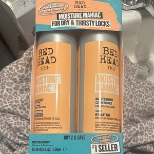BedHead Moisture Maniac Shampoo and Conditioner Set - Orange and White